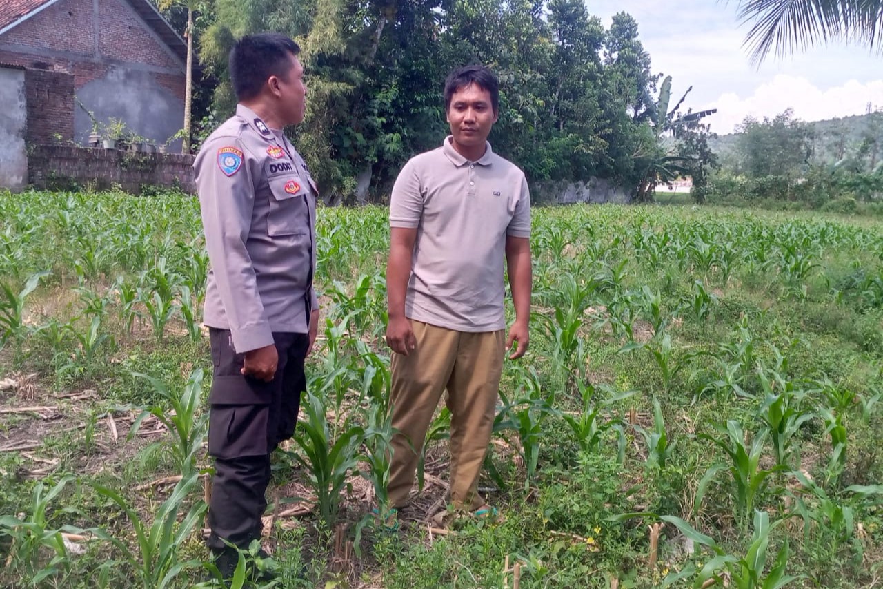 Ketahanan Pangan Jadi Misi Polsek Kuripan Bangun Silaturahmi