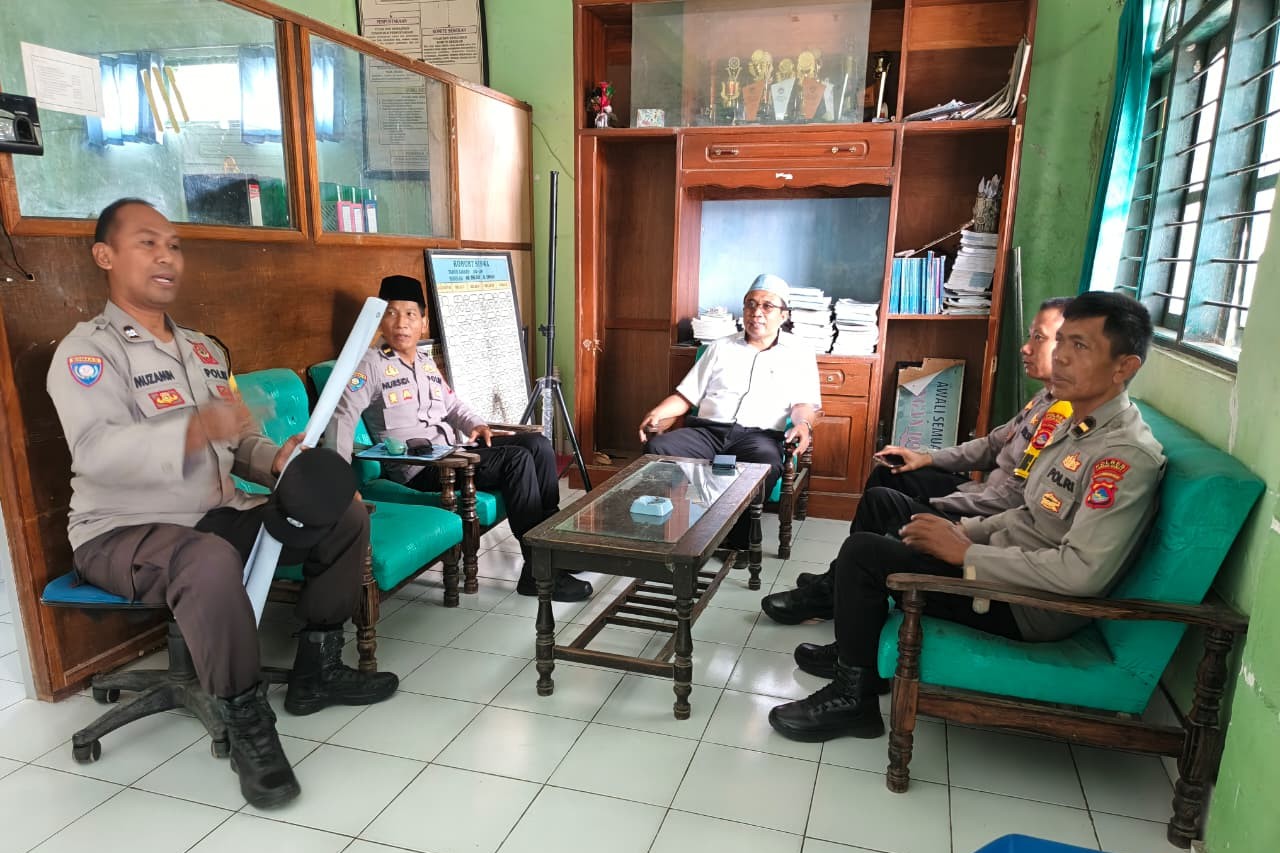 Program Makan Bergizi Gratis Resmi Bergulir di Desa Cendi Manik, Lombok Barat