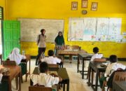 Polisi Awasi Distribusi Pangan Sehat di Sekolah Lembar Lombok Barat