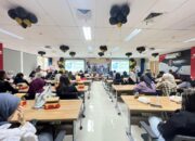 Perempuan Muda Didorong Peduli #Cari_aman Saat Berkendara