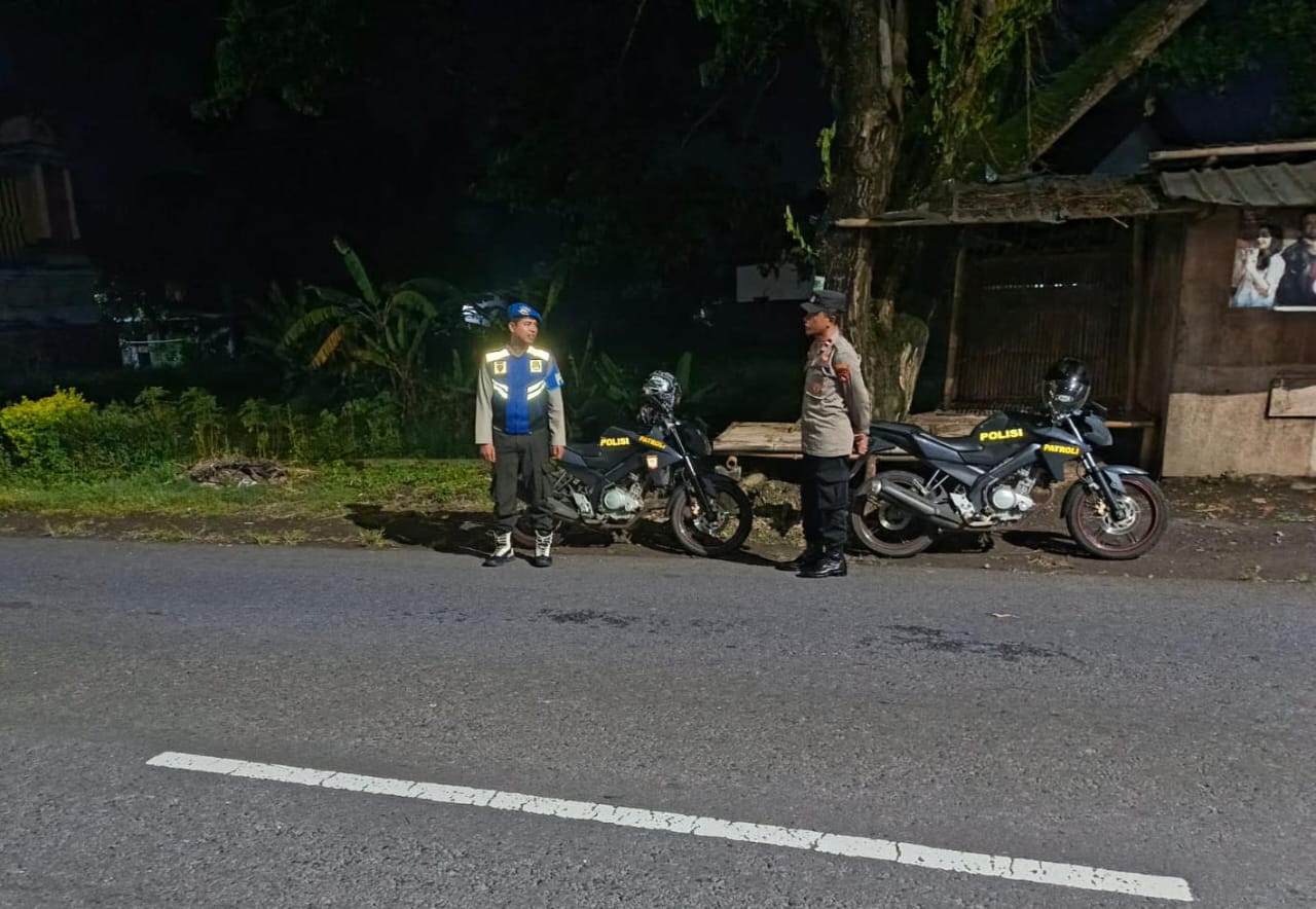 Polsek Kuripan Intensifkan Patroli Malam di Dusun Dasan Geres Pande