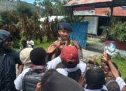 Dekatkan Diri dengan Masyarakat, Satgas Ops Damai Cartenz Adakan Edukasi dan Hiburan untuk Anak-Anak di Puncak Jaya