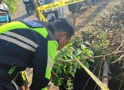 Penemuan Mayat dan Motor di Saluran Irigasi Kuripan, Polisi Olah TKP